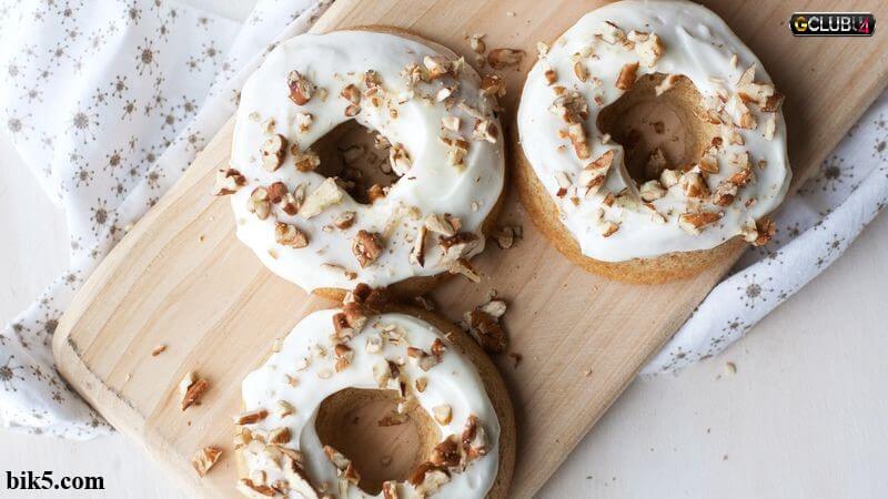 <strong>Carrot Cake Baked Donuts</strong> post thumbnail image