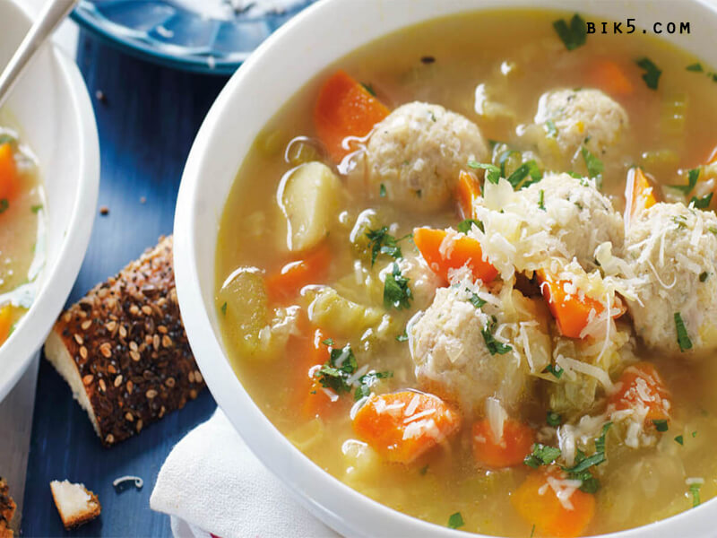 Lemon And Chicken Meatball Soup