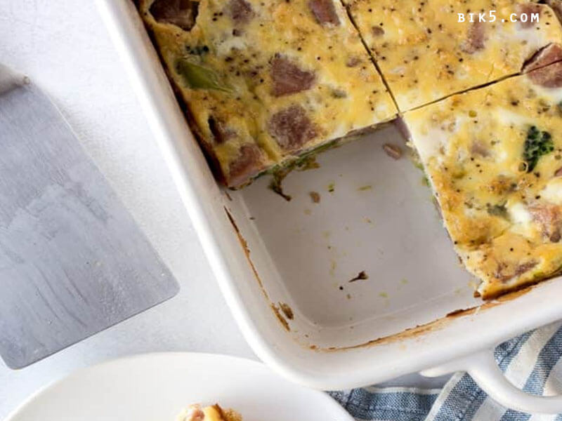 Ham and Broccoli Breakfast Casserole