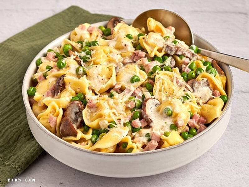 Tortellini Alfredo เมนูพาสต้าครีมมี่ที่เรียบง่ายแต่กินแล้วหยุดไม่ได้ post thumbnail image